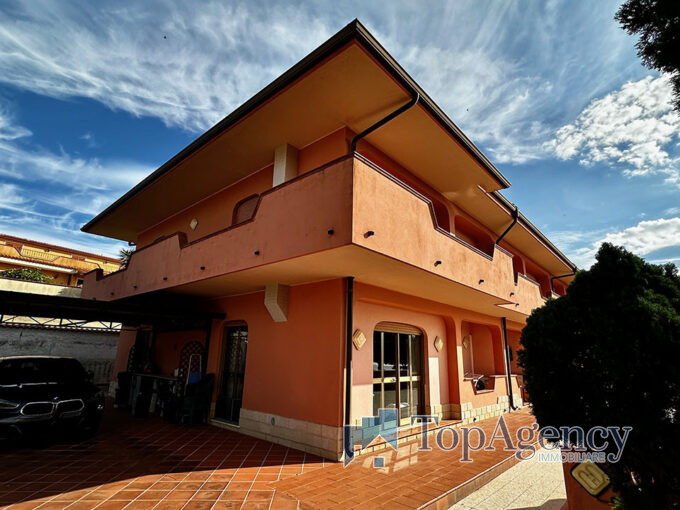 Villa a schiera Messina Sperone
